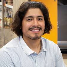 Kyle Holtz's Instagram, Twitter & Facebook