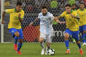 La selección (national team), also known as la albiceleste, has. Apesar De Nova Decepcao Messi Vai Seguir Ajudando A Selecao Argentina Esportes Dc