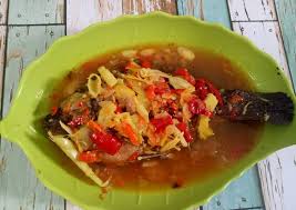 (resep asli, bumbu uleg diseduh air panas saja) setelah pas rasanya, tambahkan perasan jeruk limau. Resep Pecak Gurame Khas Betawi Yang Bikin Ketagihan Resep Enyak