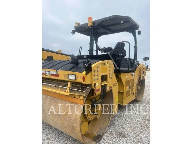 Caterpillar CB64B Smooth Drum Roller