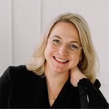 Gister namens de KNVB mijn eerste kampioen gehuldigd, VV Serooskerke. Van  harte gefeliciteerd met het kampioenschap!