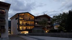 Gli appartamenti sono molto belli e ben attrezzati, la posizione e' ottima, i proprietari molto gentili e discreti. Apartments Kriendl Villa Kriendl Valdaora Olang Holidaycheck Sudtirol Italien