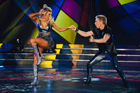De gh a la pista. Showmatch 2019 Junto A Cae Ailen Bechara Volvio Al Bailando Con Su Hijo De Un Ano Formosa Hoy