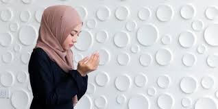 Sholat idul fitri merupakan dalam hukum adalah sunah mu'akkad (penting dilaksanakan). Waktu Sholat Idul Fitri Dan Tata Cara Pelaksanannya Dream Co Id