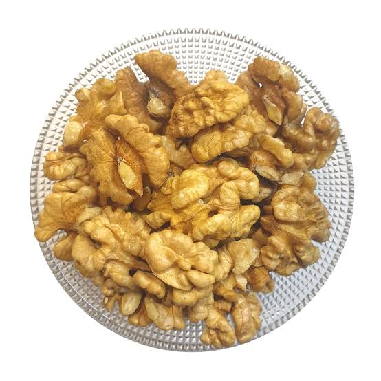 گردو تویسرکان