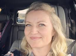 Melanie Mcnulty's Instagram, Twitter & Facebook