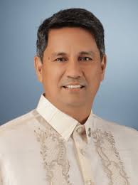 Richard Gomez