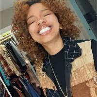 Courtney Singleton's Instagram, Twitter & Facebook