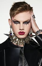 Lady Gaga seleciona seus maiores fãs para sua mais nova campanha da 'Haus  Laboratories'"