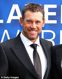 Lee westwood and his wife laurae westwood. Lee Westwood 42 Splits From Wife Laurae And Faces Losing 15m Daily Mail Online
