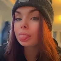 Leah Mccoy's Instagram, Twitter & Facebook