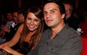 O marido, joão cardoso, completa mais um ano de vida e a data foi assinalada nas redes sociais da apresentadora com uma mensagem cheia de amor. Who Is Tania Ribas De Oliveira Dating Tania Ribas De Oliveira Boyfriend Husband