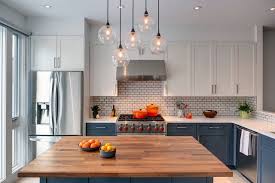 Style Ideas For Any Transitional L Shaped Eat In Kitchen I Love The Lights Over The Island And Th White Kitchen Paint Interior Design Kitchen Kitchen Interior