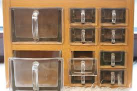 Glas Schutten Regal 10 Schutten Massiv Holz Von Mitheis Schuttenregal Gewurzregal Holz