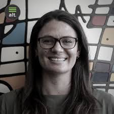 Wendy Trott's Instagram, Twitter & Facebook