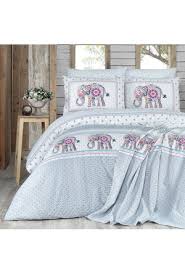 Cotton box, sarev, taç gibi seçkin marka ve model nevresim takımları ve yatak örtülerinin satışının yapıldığı online alışveriş sitesi. Cift Kisilik Nevresim Takimi Ve Fiyatlari 40 Indirim