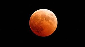 Este eclipse de luna roja sorprende este fenómeno porque simultáneamente a este planeta tierra es cuando esta mas cerca. La Luna De Sangre Y La Superluna De Las Flores Tendran Lugar Este Miercoles Y No Puede Perderselo Rt