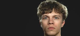 Na oślep, żeby ominąć :: Biuro Literackie