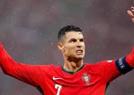 مارتینز: رونالدو در جام جهانی ۲۰۳۰ هم بازی می‌کند!