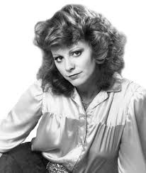 Just a couple of weeks ago, mcentire made her return to the show as her character, june. Pin On Reba Mcentire