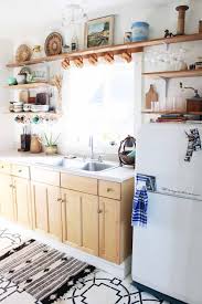 In Keeping With The Original Cape Cod Style Of Her 1 400 Square Foot Portland Or Bungalow Anna Harris Set Out To Co Kitchen Makeover Home Kitchens Home Decor