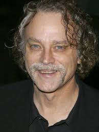 Resultado de imagem para brad dourif
