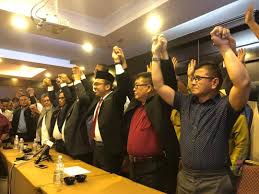 Norhizam bin hassan baktee is a malaysian politician and currently serves as malacca state executive councillor. Melaka Dap Pkr Reps Switch Camps The Star