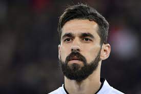 صرح رئيس اللجنة المكلفة بإدارة نادي الزمالك حسن لبيب أن اللاعب الدولي المصري ولاعب الأهلي والإسماعيلي السابق عبدالله السعيد يفخر أي نادي بتواجده في صفوفه وهو مهم جداً لكل فري يتواجد به، وأنه يتمنى أن يكون في أولوية صفقات الزمالك الجديده 2021 خلال فترة الانتقالات الصيفية. Ø­Ù‚ÙŠÙ‚Ø© Ø§Ù†ØªÙ‚Ø§Ù„ Ø¹Ø¨Ø¯ Ø§Ù„Ù„Ù‡ Ø§Ù„Ø³Ø¹ÙŠØ¯ Ø¥Ù„Ù‰ Ø§Ù„Ø²Ù…Ø§Ù„Ùƒ Ù„Ø§ÙŠÙ Ù†ÙŠÙˆØ²