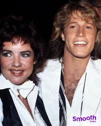 Maurice Gibb and Lulu married just a few months after meeting, but the  marriage would end four years later... The pair met backstage at Top of the  Pops when Lulu was 20