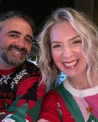 Amanda Laity's Instagram, Twitter & Facebook