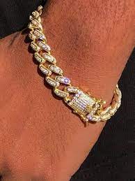 We did not find results for: 18 Carats Men Gold Bracelet 25 To 40gm Jewel Ora Id 21959251955