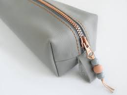 Leather Pencil Case Nappa Pencil Pouch Brush Bag Taupe Grey Etsy Estojo De Maquiagem Materiais Escolares Bonitos Estojo