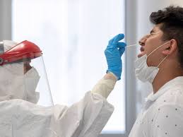 Luego que un juez en segunda instancia ratificara la decisión de exigir a las autoridades que retomaran la obligación de presentar una prueba de coronavirus con resultado negativo para los viajeros que. Dolor Lagrimas Y Hasta Desmayos Por Que Duele Tanto Que Te Hagan Una Prueba Pcr