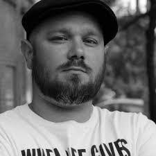 Robert Freyer's Instagram, Twitter & Facebook