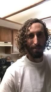 How to Style Men's Curly Hair: Simple, Quick, Cheap.