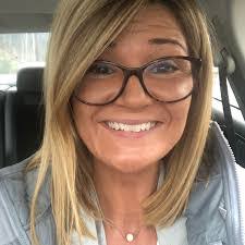 Jenifer Robinson's Instagram, Twitter & Facebook