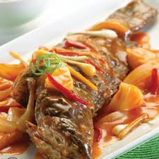 1 ekor ikan kerapu 500 gram, buang sisiknya, lumuri air jeruk kunci, biarkan sebentar lalu cuci bersih 5 siung resep ikan: Resep Ikan Kerapu Goreng Pin Di Tempat Untuk Dikunjungi Hidangan Khas China Ini Cocok Dimakan Sebagai Menu Sdm Minyak Wijen Impossiblelovejb