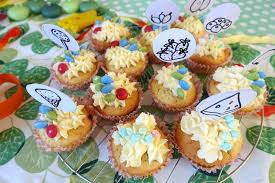 Check spelling or type a new query. Raupe Nimmersatt Party Deko Kuchen Tolle Tipps Mamaskind De