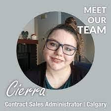 Margo Hess's Instagram, Twitter & Facebook