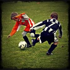 Controlează echiipa ta de fotbal înscrie golul împotriva echipei oponente. Football Soccer Fotbal Kopana Kids Sport Game Deportes