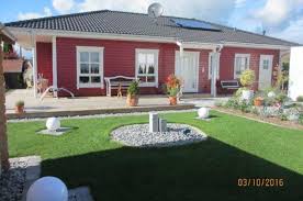 Haus entscheidet, holt sich ein stück natur ins haus. á… Bungalow Karl Holzverkleidet Hv Frank Schobel