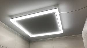 Infrarot Heizung Im Bad An Der Decke Mit Led Beleuchtung Infrarotheizung Deckenbeleuchtung Beleuchtung