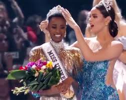 Al comienzo del certamen de belleza, andrea apareció ante el jurado con un espectacular traje típico alusivo a un alebrije con el que logró impresionar a los presentes que se dieron cita en el hard. Miss Universo 2021 Estas Son Las Favoritas Del Concurso De Belleza