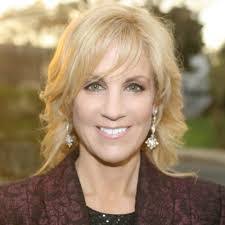 Cindy Schreiber's Instagram, Twitter & Facebook