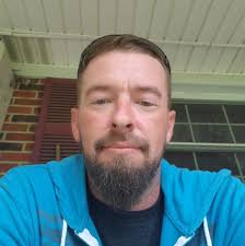 Can lawn fertilizer be used as plant food?