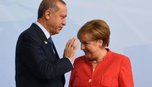 Den president i tyskland , offisielt federal president i forbundsrepublikken tyskland ( tysk : Anstrengt Forhold Krisa Mellom Tyrkia Og Tyskland Forverres