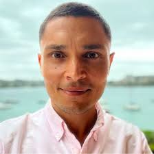 Gratitude practice: a sunrise and a stretch