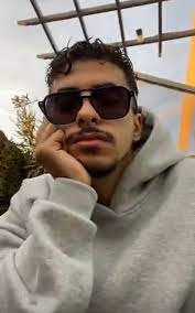 pin by fatimah on اولاد على كيف مخكي اختاري واحد حلالك in 2021 square sunglasses men aesthetic girl mens sunglasses