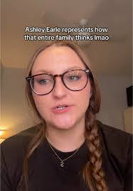 Ashley Wold's Instagram, Twitter & Facebook