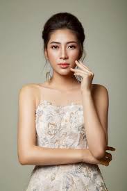Thảo chấp nhận khoe ảnh xấu mà thảo giấu lâu nay để tạo động lực cho những ai đang cảm thấy tự ti về ngoại hình hay làn da của chính mình. Hoa Háº­u Ä'áº·ng Thu Tháº£o Thá»i Ä'iá»ƒm Nhan Sáº¯c ChÆ°a Bá»‹ Tan Pha